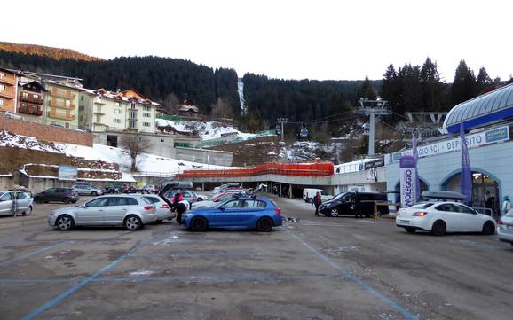 Altopiano della Paganella/Dolomiti di Brenta/Lago di Molveno: Accesso nei comprensori sciistici e parcheggio – Accesso, parcheggi Paganella - Andalo