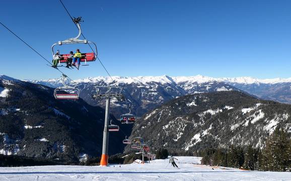 Sciare nelle Alpi della Gail