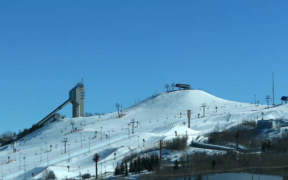 Stazione a valle più alta nella Regione di Calgary – comprensorio sciistico Canada Olympic Park - Calgary