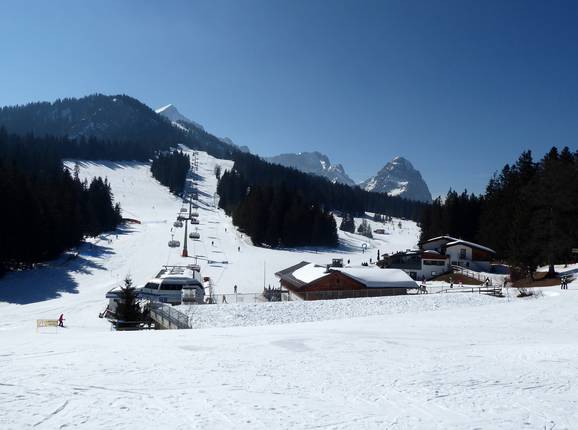 Garmisch-Classic si trova ai piedi dell'Alpspitze