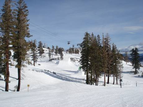Snowparks Lake Tahoe (Lago Tahoe) – Snowpark Palisades Tahoe
