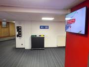 Servizi igienici curati ai piedi del ghiacciaio Grande Motte