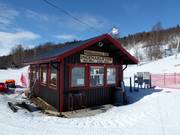 Area curata alla stazione a valle presso gli impianti Ingemar