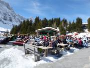 Bar Engel & Bengel alla stazione Trübsee