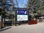 Mappa delle piste alla stazione a valle con informazioni in tempo reale