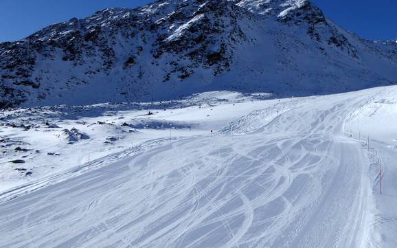 Preparazione delle piste Val Senales – Preparazione delle piste Ghiacciaio Val Senales
