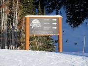 Segnaletica delle piste nell’area sciistica Sunshine Village