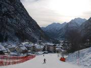 Poco prima della fine della discesa più lunga di Alagna, con i suoi 8 km