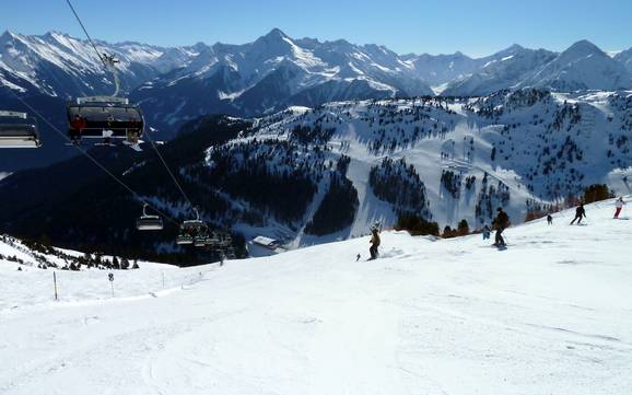 Maggior dislivello nel Ski- & Gletscherwelt Zillertal 3000 – comprensorio sciistico Mayrhofen - Penken/Ahorn/Rastkogel/Eggalm