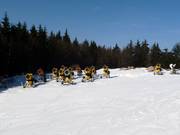 I cannoni da neve aspettano il prossimo utilizzo.