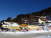 Scuola di sci per bambini Balla vicino a Zauchi's Kinderland