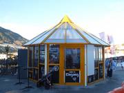 Schirmbar alla stazione a valle delle Serlesbahnen