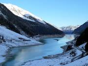 Splendida vista dalla strada sul lago artificiale Gepatsch