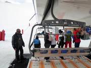 Alle seggiovie il personale è sempre presente.