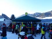 Bar con ombrelloni alla Planai West