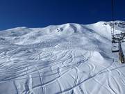 Pendii di neve fresca presso la seggiovia Parlets