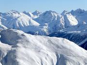 Vista dall’Eggishorn sull’area sciistica di Bellwald