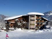 Hotel Gasthof Schöne Aussicht sulla pista a valle verso St. Johann in Tirol