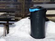 Si presta attenzione allo smaltimento dei rifiuti.