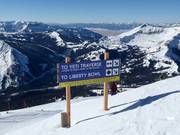 Segnaletica delle piste nell’area sciistica Big Sky