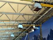 Cannoni da neve sul soffitto della sala