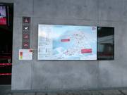 Tabellone informativo alla stazione a valle