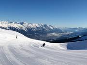 Discesa intermedia Pleisen con vista su Innsbruck