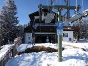 All’uscita della seggiovia monoposto si viene già accolti.