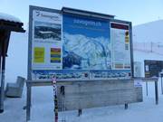 Tabellone informativo alla stazione a valle