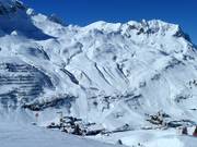 Vista su Zürs e il Madloch