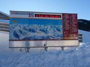 Tabella informativa alla stazione a valle