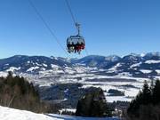 Weltcup-Express - 4pers.| Seggiovia ad alta velocità (ad agganciamento automatico) con cupole di protezione