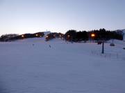 Sciare in notturna