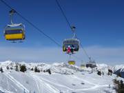 Tamai 2000 - 4pers.| Seggiovia ad alta velocità (ad agganciamento automatico) con cupole di protezione