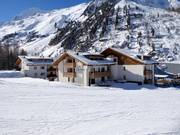 L'hotel Lärchenhof si trova direttamente presso la stazione a valle