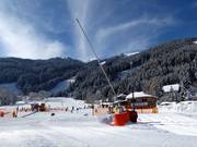 Innevamento dello skilift per bambini