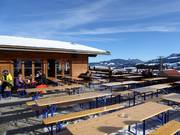 Campo base presso lo skilift del paese