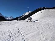 I due cannoni da neve nell'area sciistica Mathon