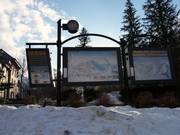 Tabellone informativo alla stazione ferroviaria di Chamonix