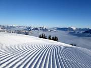 Preparazione delle piste di prima classe a St. Johann in Tirol