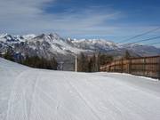 Preparazione perfetta delle piste nell’area sciistica June Mountain