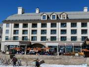 8100 Mountainside Bar & Grill nel Park Hyatt Beaver Creek