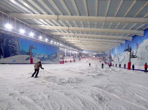 La pista principale nella Skihalle The Snow Centre