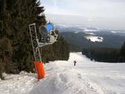 Innevamento completo sulla pista Familienabfahrt