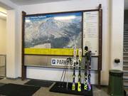 Tabellone informativo alla stazione a valle