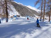 Ponte da sci alla fine della discesa Rosim