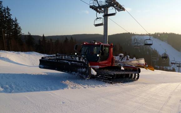 Preparazione delle piste Monti Metalliferi Occidentali – Preparazione delle piste Schöneck (Skiwelt)