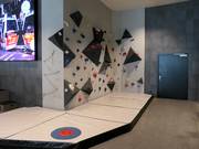 Parete d'arrampicata nella stazione a monte della Spieljochbahn