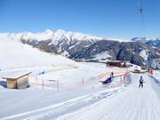 Area principianti delimitata presso la stazione a monte della cabinovia