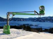 I cannoni da neve permettono un innevamento su vasta scala.